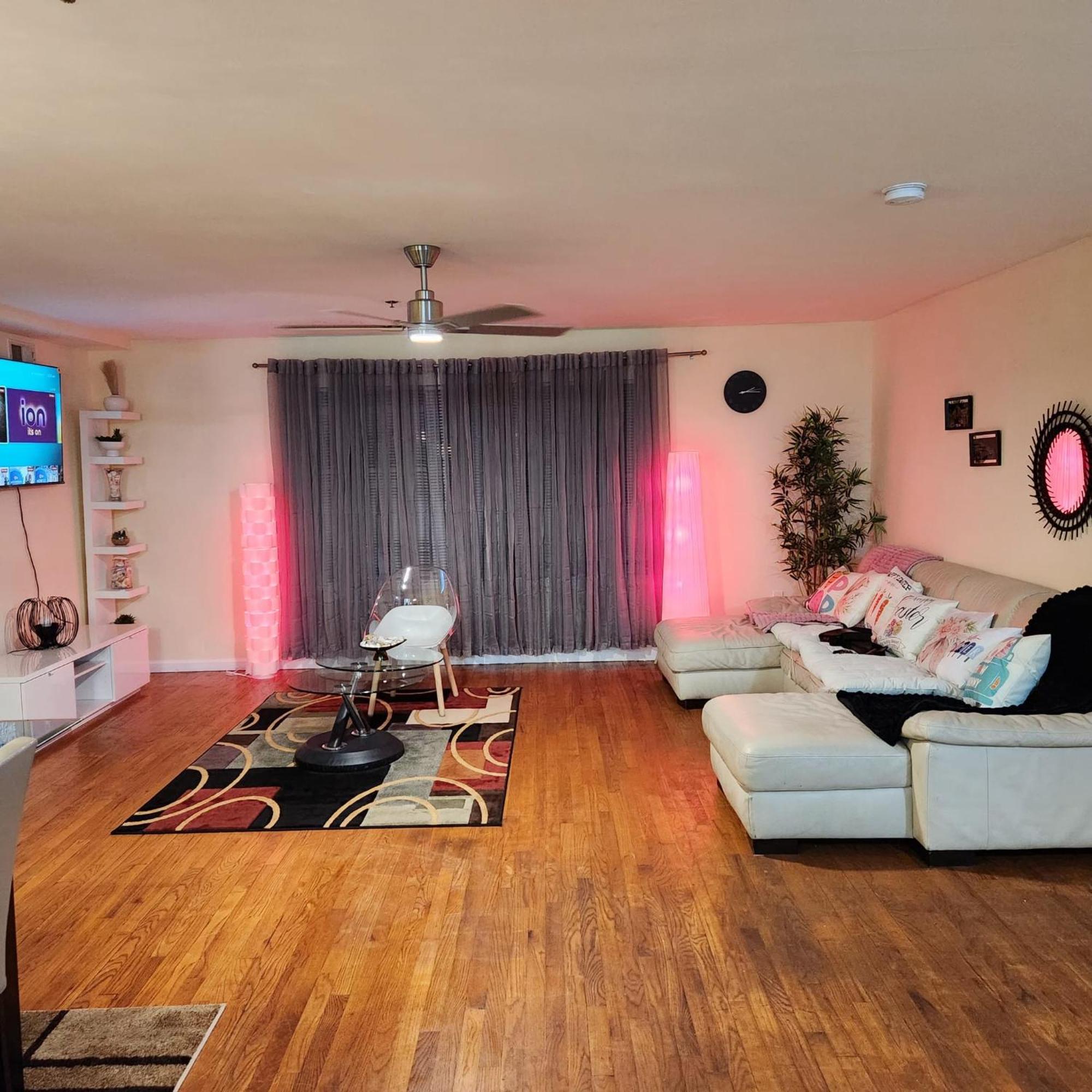 Modern Comfort Apartment Newark